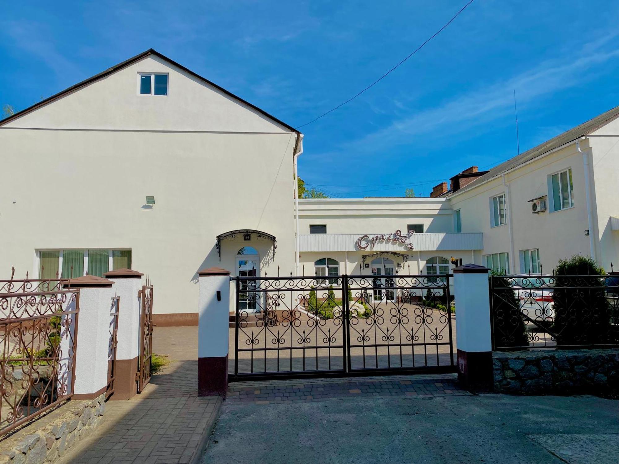 Hotel Орхідея Romny Exterior foto
